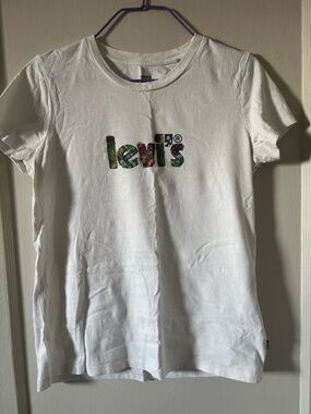 Levi’s Floral Logo Tee